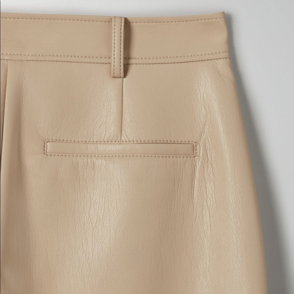 Babaton Adrian Short - Picture 4 of 6